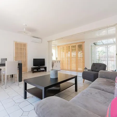 Maison Cosy Avec Petite Piscine Villa *